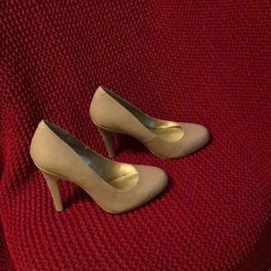 Jessica Simpson Pumps size 7
